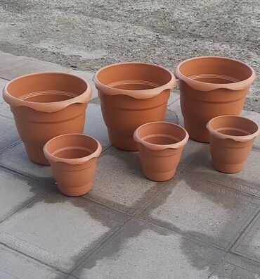 Bitkilər üçün dibçəklər: Dibcek Dibcek qabi yumru aq rengli gul.qabi yumru aq rengli dibcek — 8