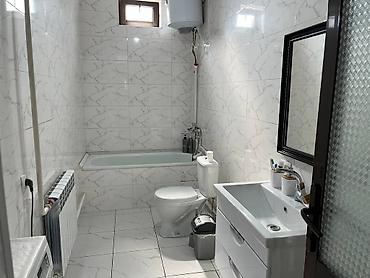 Продажа коттеджей и домов: Продаётся дом в городе Манас (Джалал-Абад), мкрн. Спутник, ул — 15