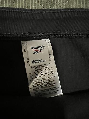 make up kofer: REEBOK suknja sa torbicom,nošena 1-2 puta.Ćerki je višak stvari — 3