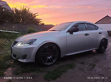 меняю варианты: Lexus IS: 2008 г., 2.5 л, Автомат, Бензин, Седан — 2