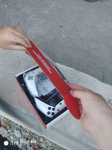мишкерный пульт: Беспроводной комплект из двух геймпадов 2.4G - Форм‑фактор — 10
