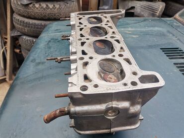 Auto delovi: Glava motora Lada 21214i Niva 1.7i. Polovna, ocuvana. Skinuta sa — 15