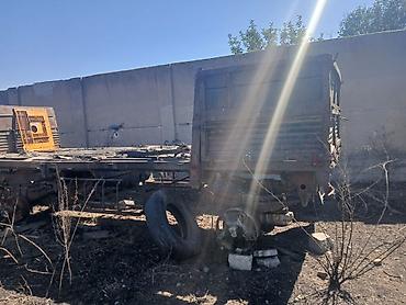 грузовой сопок: Бортовой кузов от грузового автомобиля (металлический), с рамой и — 2