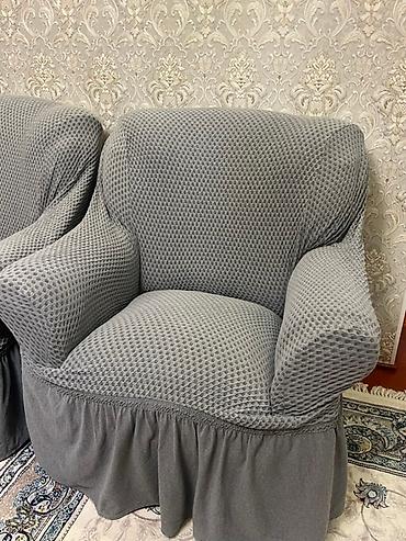 Комплекты мягкой мебели: Советский двухместный диван с двумя креслами, состояние хорошее, нигде — 7