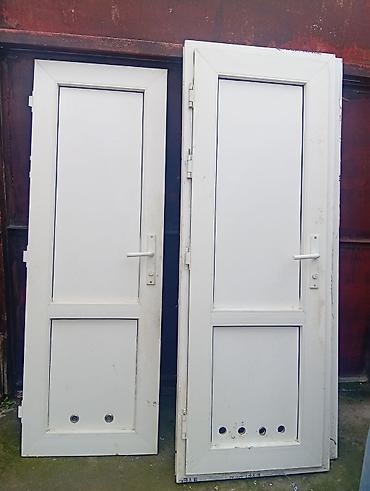 avropa qapi: PVC giriş/qapı panelləri - Material: ağ rəngli PVC/profil karkaslı — 1