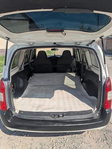 Toyota: Toyota Probox: 2004 г., 1.5 л, Автомат, Бензин, Универсал — 11