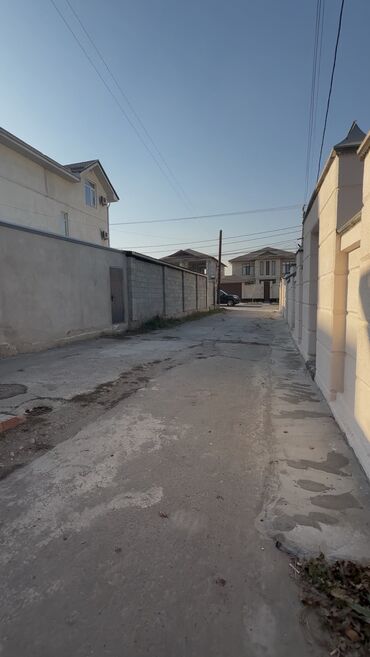 Долгосрочная аренда домов: 60 м², 3 комнаты — 9