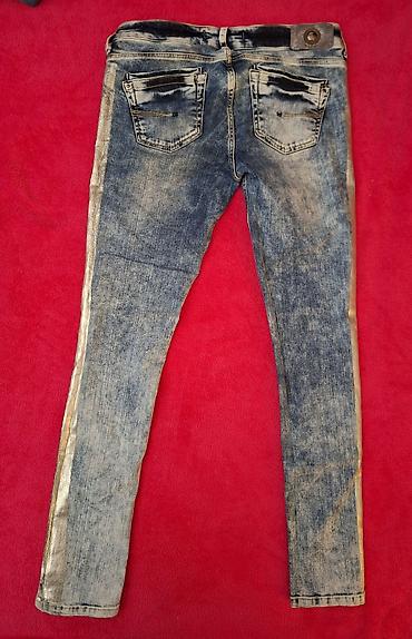 bele ski pantalone: Berschka Ženske farmerke – super skinny kroj - Materijal: teksas sa — 2
