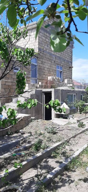 berde rayonunda is elanlari: Masazır 6 otaqlı, 180 kv. m, Kredit yoxdur, Təmirsiz