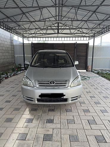 Toyota: Toyota Ipsum: 2002 г., 2.4 л, Автомат, Бензин, Вэн/Минивэн — 4