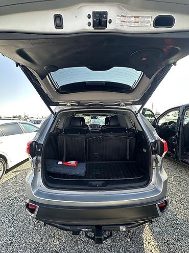 Toyota: Toyota Highlander: 2018 г., 3.5 л, Вариатор, Гибрид, Внедорожник — 11