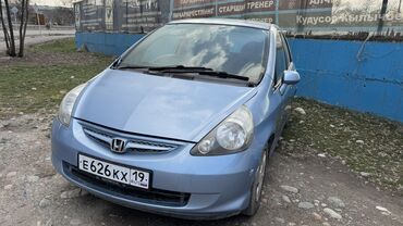 колф 3: Honda Fit: 2003 г., 1.3 л, Автомат, Бензин