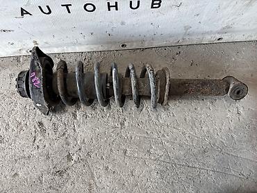 Амортизатор в сборе со стойкой и пружиной для Audi 100 C4, двигатель at lalafo.kg Амортизатор в сборе со стойкой и пружиной для Audi 100 C4, двигатель