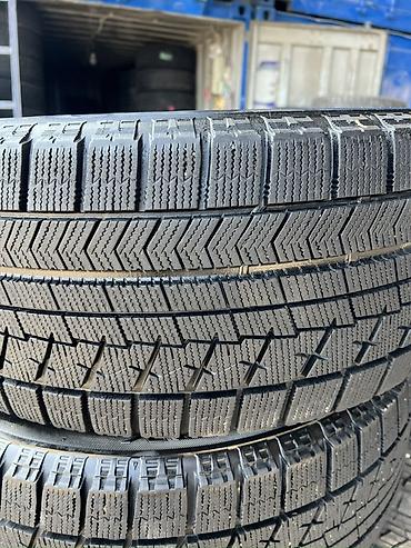 Шины 245 50R18 
Зимние шины Bridgestone Blizzak 

- Размер: 245/50 R18