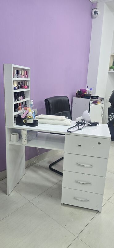 барный стол на кухню: Düz masa, Siyirməli, Polkalı, Sadə laminat