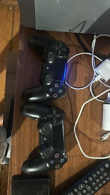 Video oyunlar və konsollar: PlayStation 4 Slim oyun konsolu Xüsusiyyətlər: - Model: PS4 Slim — 2
