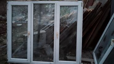 pilastik pencere: Təcili satılır 2 ədəd pəçərə Ölçüləri:1. 155X185sm 2