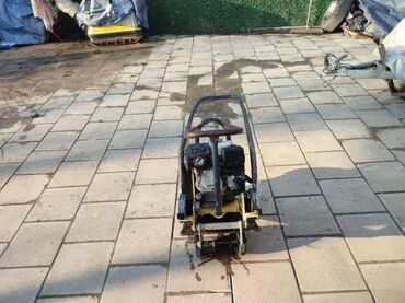 polovne peci na pelet kupujemprodajem: Vibro ploča Bomag BVP – ODLIČNO! Originalna vibro ploča Bomag BVP u