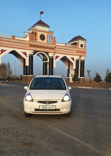 арзан машина хонда: Honda Fit: 2001 г., 1.3 л, Вариатор, Бензин, Хэтчбэк