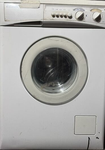 стиралка в рассрочку: Стиральная машина Electrolux, Б/у, Автомат, До 5 кг