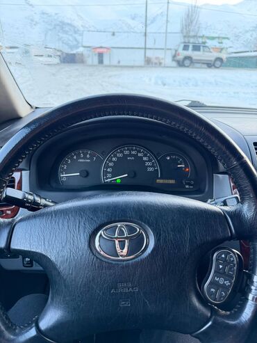 Toyota: Toyota Avensis Verso: 2001 г., 2 л, Механика, Бензин, Минивэн — 9