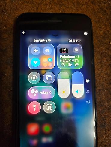 Apple iPhone: Apple iPhone SE (2. generacija) – Crni /Telefon je potpuno ispravan — 5