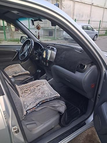 4 vd: Toyota RAV4: 2000 г., Кроссовер — 6