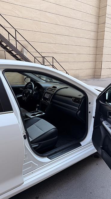 тае: Toyota Camry: 2014 г., 2.5 л, Автомат, Бензин, Седан — 5