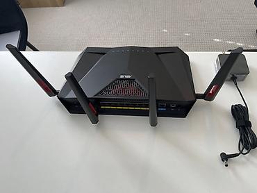 dell notbuk: ASUS dual-band Wi‑Fi router (qara/qırmızı dizayn, 4 xarici anten) — — 5