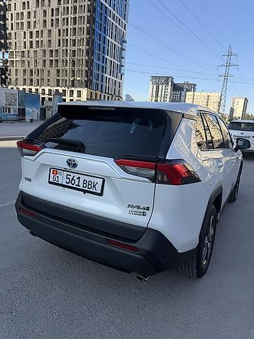200: Toyota RAV4: 2022 г., 2.5 л, Автомат, Гибрид, Кроссовер — 10