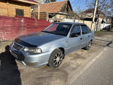 Daewoo: Daewoo Nexia: 2011 г., 1.6 л, Механика, Бензин, Седан