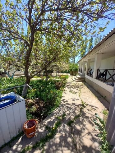 дом люксенбург: Коттедж, 100 м², 3 комнаты, Агентство недвижимости, Старый ремонт