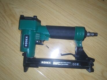 дюбель пистолет: Скобозабиватель пневматический Rodex, зелёный Надёжный инструмент для