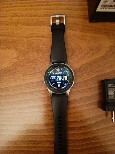 galaxy watch: Samsung Galaxy Watch silver 46mm ABŞ dan alınıb. Battery life 4-5 gün