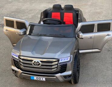 elektromobil: Aykids mağazası böyük məmnuniyyətlə sizə Toyota Land Cruiser 300 uşaq