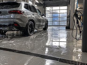 Эпоксидное покрытие пола для автомоек и помещений с регулярной влажной