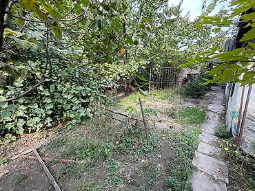 Продажа коттеджей и домов: Продаётся уютный и тёплый дом в самом сердце Бишкека! ЦУМ / ГУМ — — 10