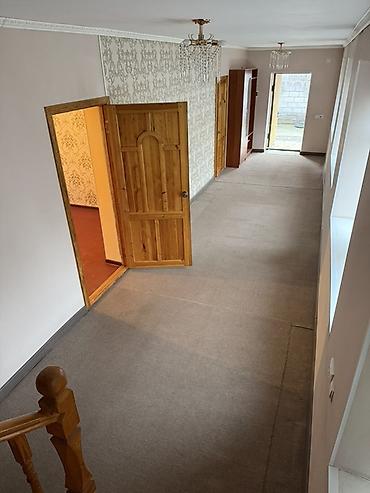 Долгосрочная аренда домов: 140 м², 6 комнат — 3