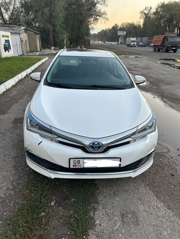 Toyota: Toyota Corolla: 2019 г., 1.8 л, Гибрид