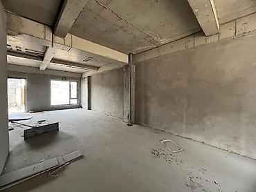 Продажа магазинов: Продажа магазинов В жилом доме, 61 м², ПСО (под самоотделку), Отдельный вход, 1 этаж — 4