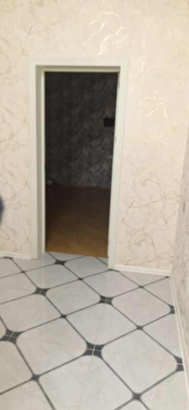 Pilləkən məhəccərləri: Obyekt: İki mərtəbəli fərdi yawayiw evi kiraye verilir Təsvir: - — 3