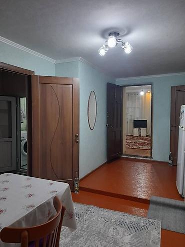 ысык куле: Продаётся дом в Сокулукском районе, рядом с трассой. 4 комнаты, все — 6