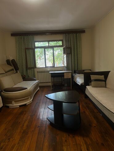 Uzunmüddətli kirayə mənzillər: Kirayə verilən mənzil – 3 otaq Plan və xüsusiyyətlər: - Geniş — 6