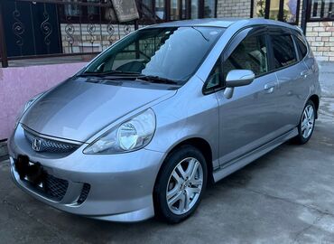 Honda: Honda Fit: 2007 г., 1.3 л, Вариатор, Бензин, Хэтчбэк