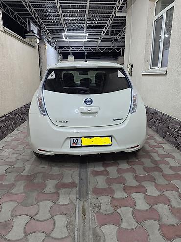 Nissan Leaf: 2011 г., Вариатор, Электромобиль, Хэтчбэк