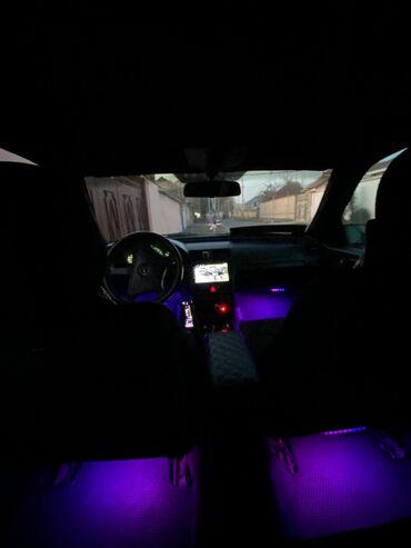 Mercedes-Benz: Mercedes-Benz C-Class: 2.2 l | 1999 il Sedan — 13