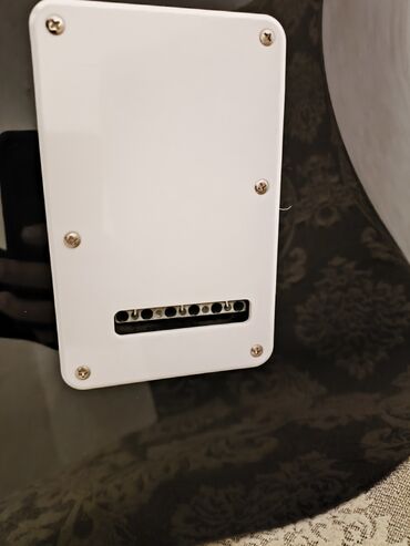 Elektro gitaralar: Elektron gitara, Fender, 6 sim, İşlənmiş, Ünvandan götürmə, Ödənişli çatdırılma — 4