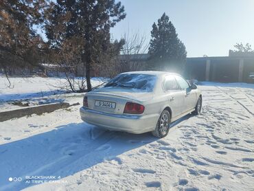 Hyundai: Hyundai Sonata: 2002 г., 2 л, Механика, Бензин, Седан