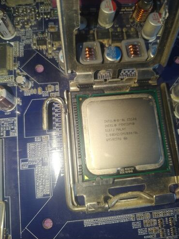 Masaüstü kompüterlər və iş stansiyaları: Procesor satılır Intel Pentium işləkdir ideal vəziyyətdədir