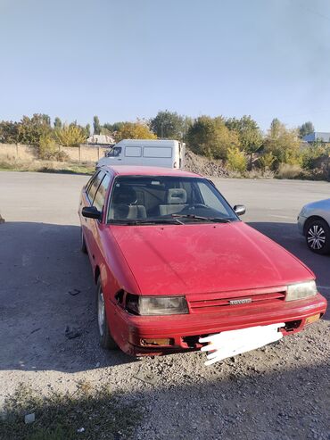 поворотник на авенсис: Toyota Corolla: 1989 г., Седан